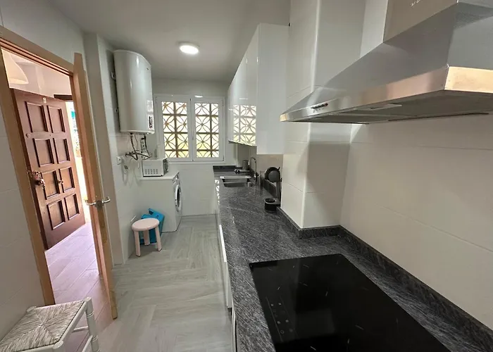 Gran Céntrico Y Muy Cerca De La Playa Apartamento *